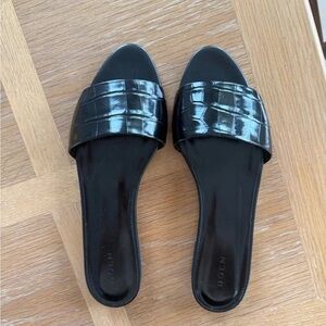 Doen Angelica sandals never worn